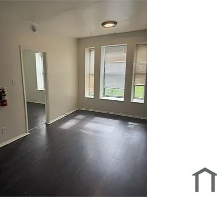 1324 Academy Ave — Photo 2