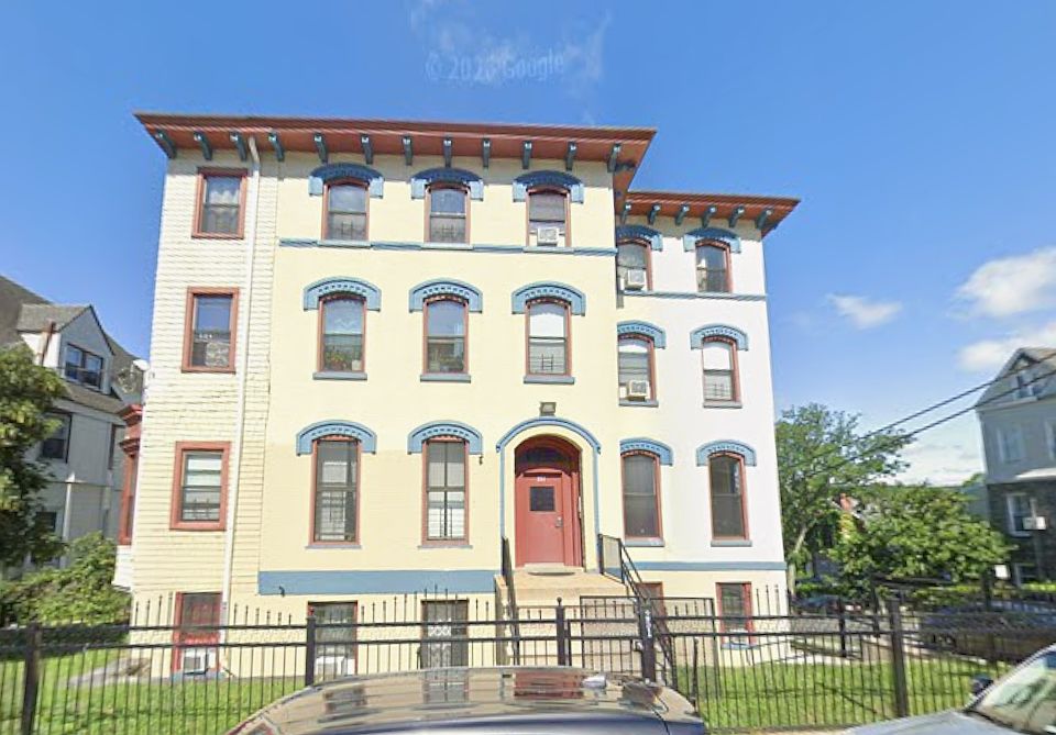 1st image of 251 Warburton Ave #2R