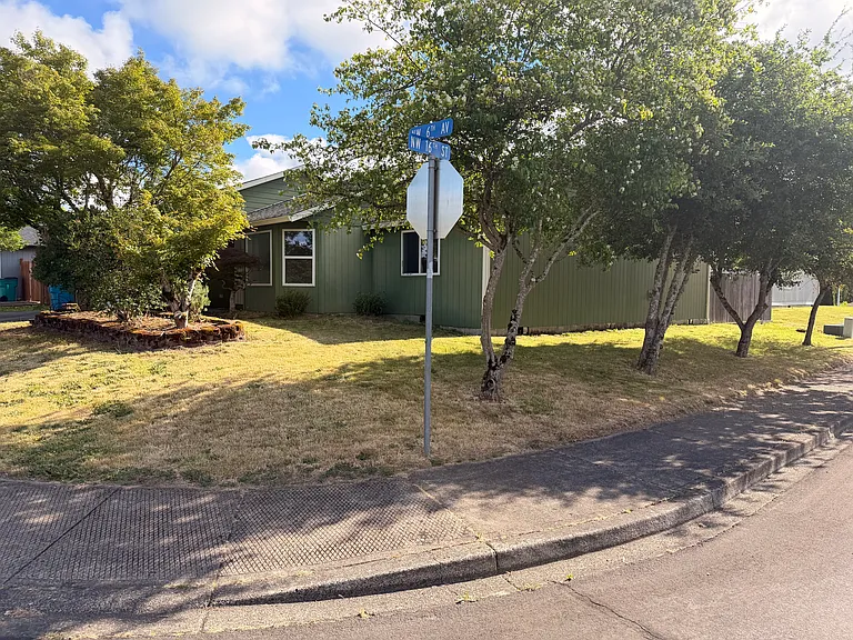 1601 NW 6th Ave — Photo 33