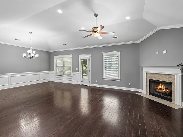 5425 Bungalow Cir — Photo 19