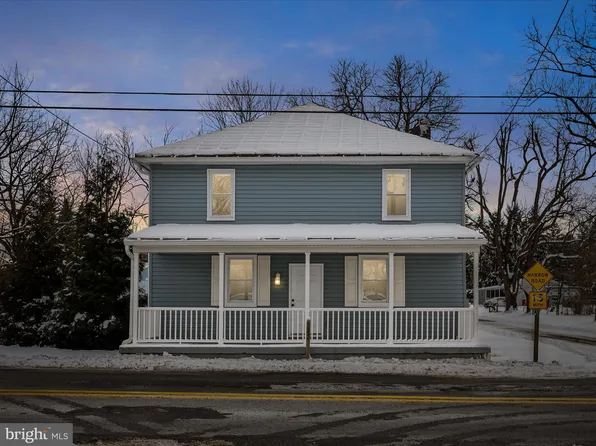 2874 Summit Point Rd, Summit Point, WV 25446