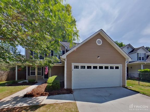 2nd image of 121 Chaucer Ln