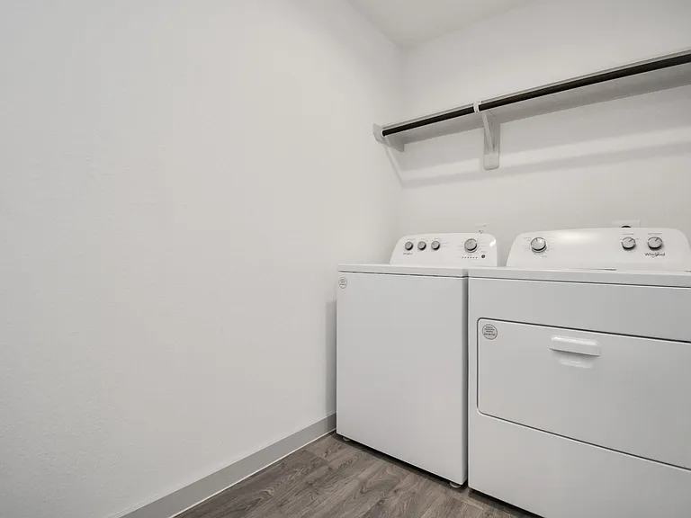 7803 Golden Rubia Ln — Photo 16
