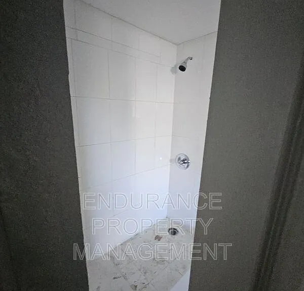 809 W 5th St — Photo 10