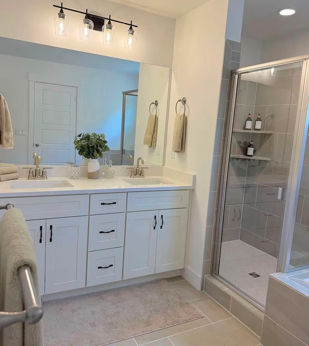 4 bed, 2.5 bath, 2227 sqft, $3,000 — Photo 4