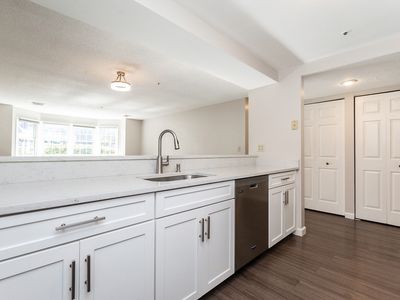148 Main St APT B134, North Andover, MA, 01845