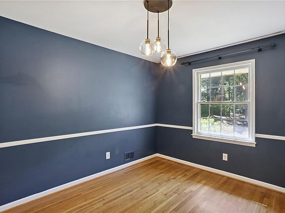 5th image of 4080 Briarglade Way