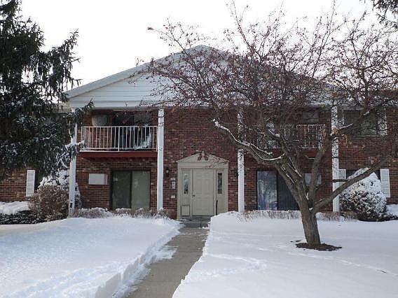 1st image of 6336 W Forest Home Ave APT 202
