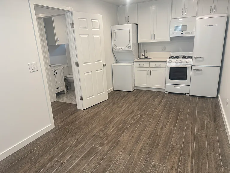 3504 Blossom Ln #A — Photo 2