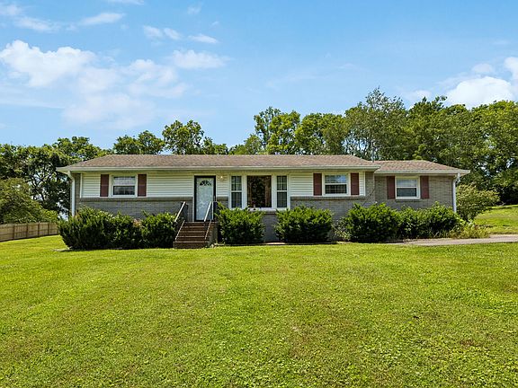 2nd image of 204 Swift Dr