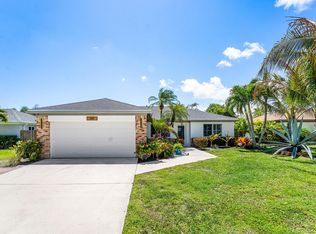 140 Arrowhead Cir, Jupiter, FL 33458