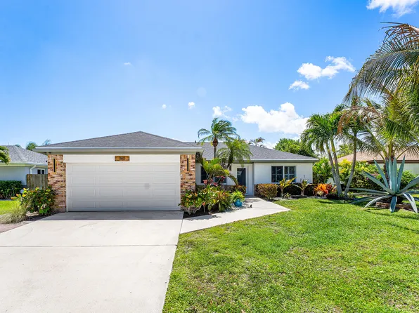 140 Arrowhead Circle, Jupiter, FL 33458