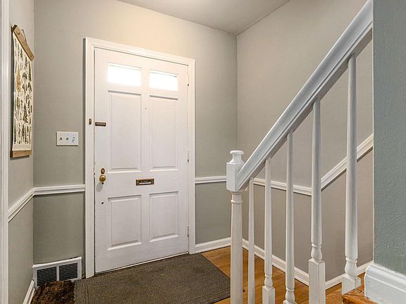 4th image of 703 Griswold St SE