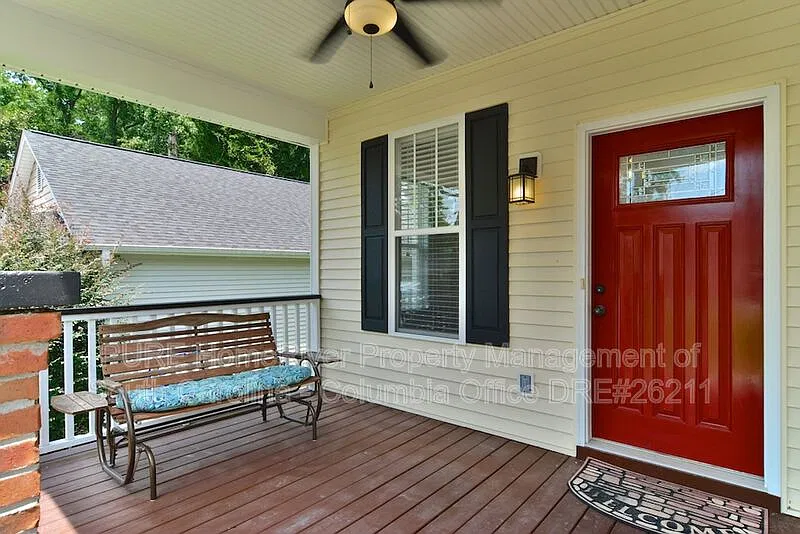 3 bed, 2.0 bath, 1456 sqft, $1,650 — Photo 4