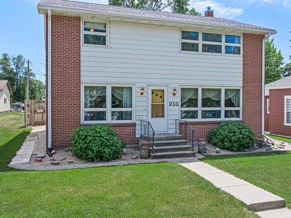 213 2nd St E, Jasper, MN 56144