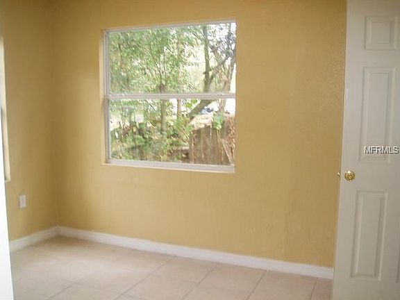 4th image of 1412 W Burger St