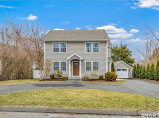 44 Morehouse Hwy, Fairfield, CT 06825