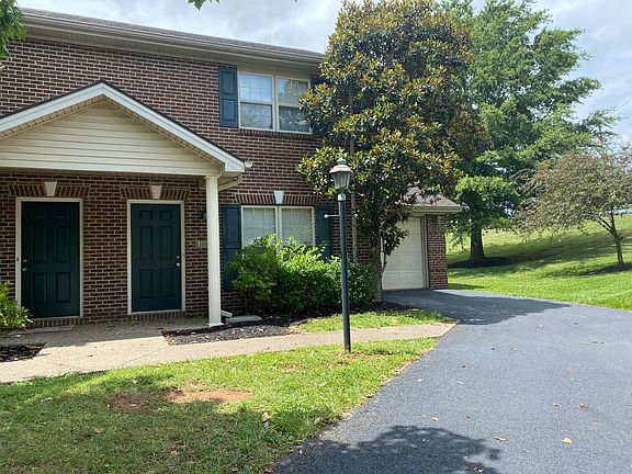 It's a very convenient location off Oakhill Road only 1.7 miles from the intersection of Oak Hill Road and Highway 27 long private driveway