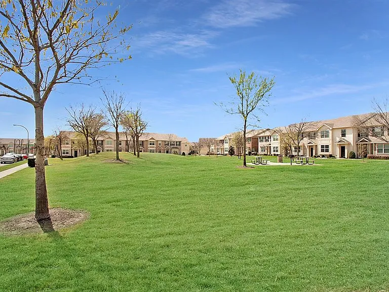 6929 Sandshell Blvd — Photo 23