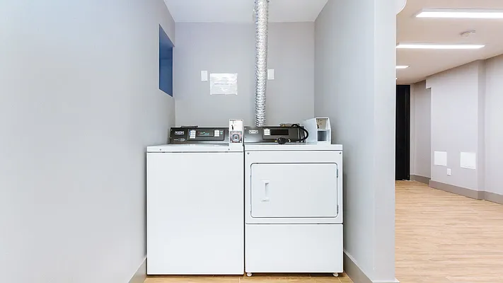 Rented by EXR | media 20