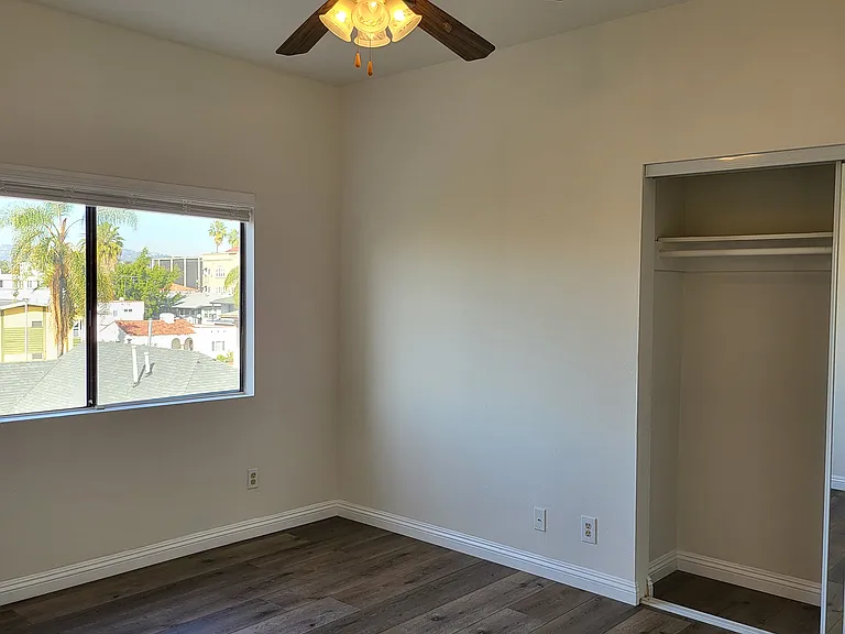 3819 Country Club Dr #202 — Photo 32