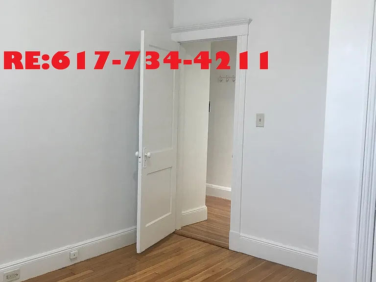 220 Jamaicaway — Photo 2