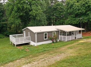 698 Lakeside Cir, Cornelia, GA 30531