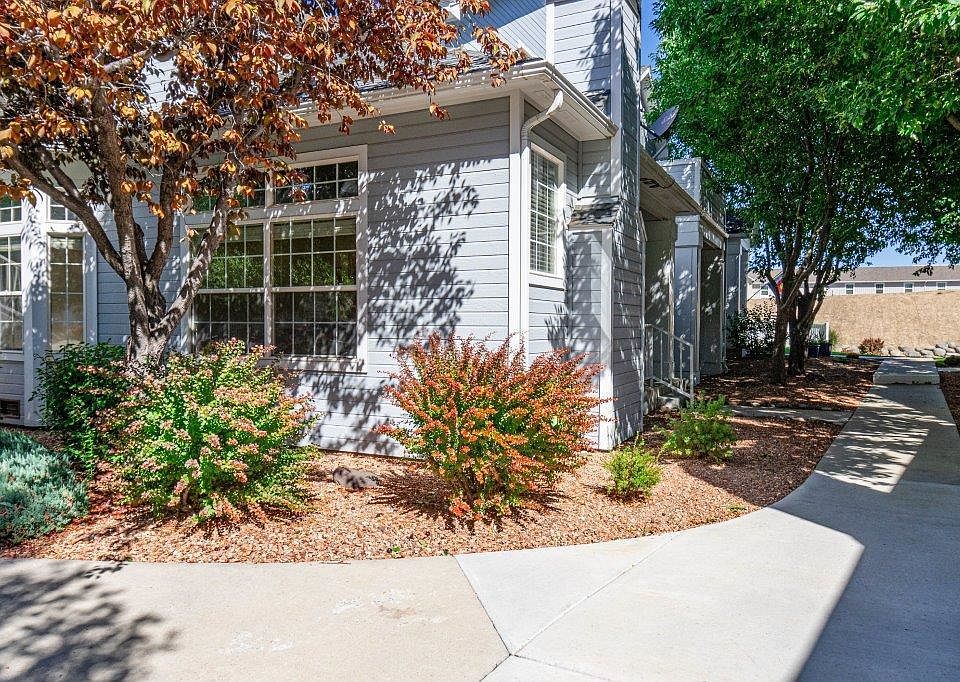 1st image of 752 Glen Ct Unit 30