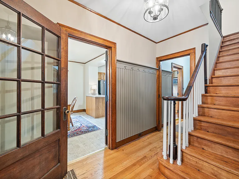 Stairway - entry to eat in kitchen
