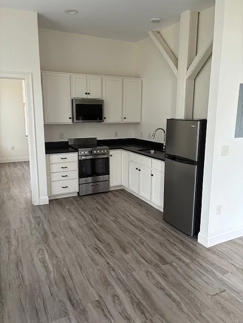 1 bed, 592 sqft, $2,000 — Photo 1
