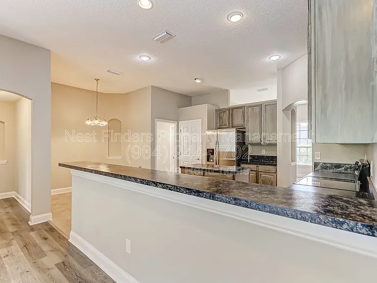 2436 Bonnie Lakes Dr — Photo 24