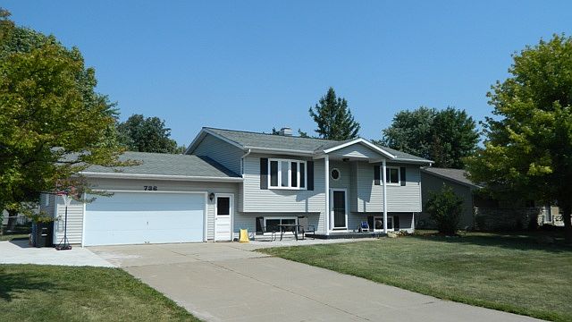 1st image of 736 Fair Oaks Dr