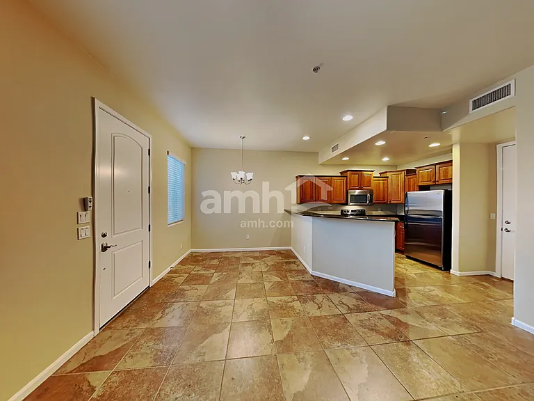 20025 N 20th St #103 — Photo 5