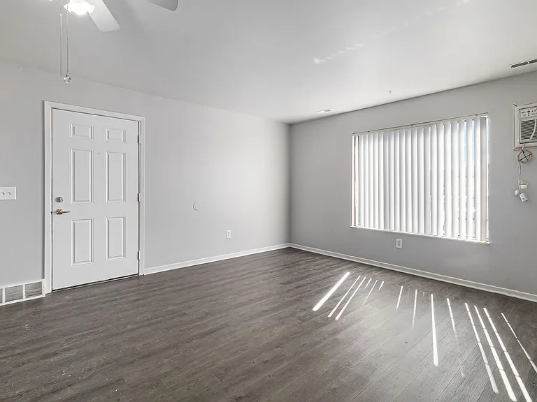 1226 N Hemlock Rd — Photo 12