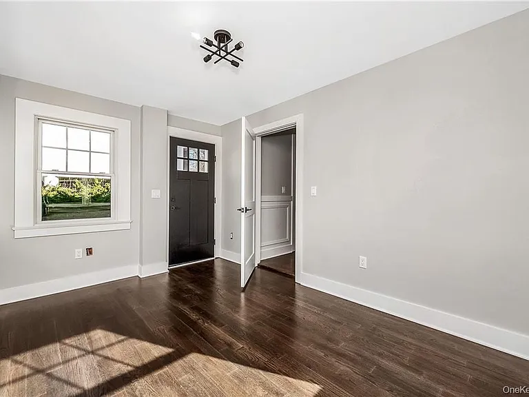 200 Main St #1 — Photo 7