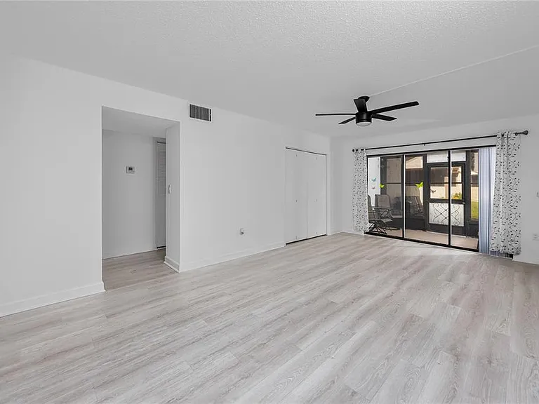 2207 Belleair Rd #B4 — Photo 9