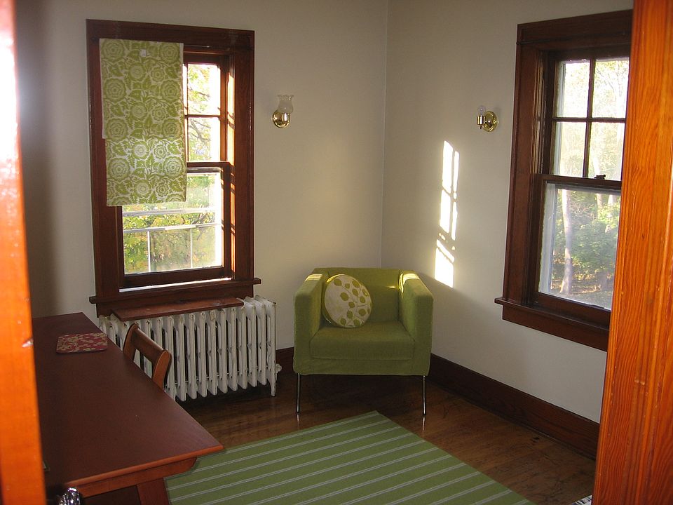 1st image of 9 Ridge Rd #4
