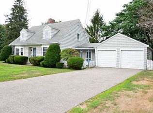 69 Westminster St, Westerly, RI 02891