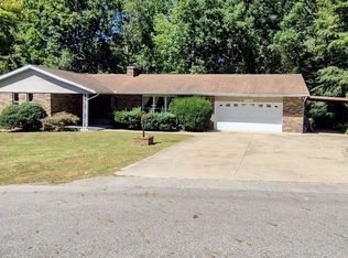 7930 Rolling Hills Dr, Athens, OH 45701