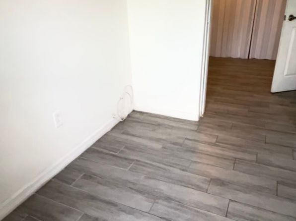 27 SW 55 Avenue Rd #R