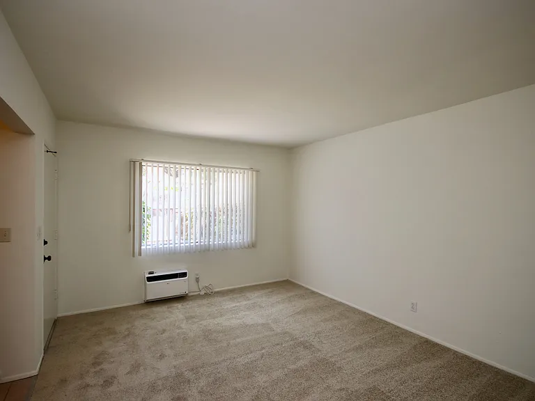 56 N Eloise Ave #2 — Photo 2