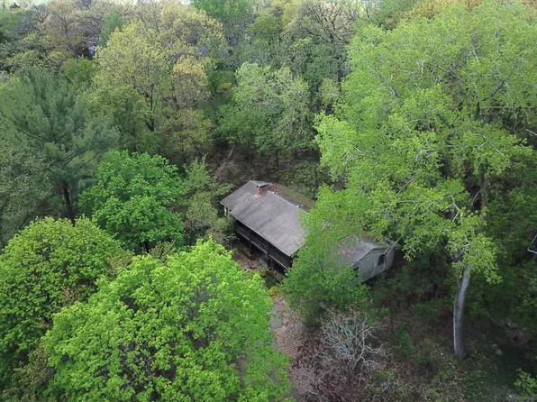 4521 Strawberry Ln, Golden Valley, MN 55416