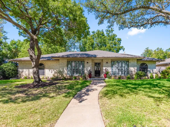 2905 Roundrock Trl, Plano, TX 75075