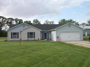 11051 E Greenfield Rd, Centralia, MO 65240