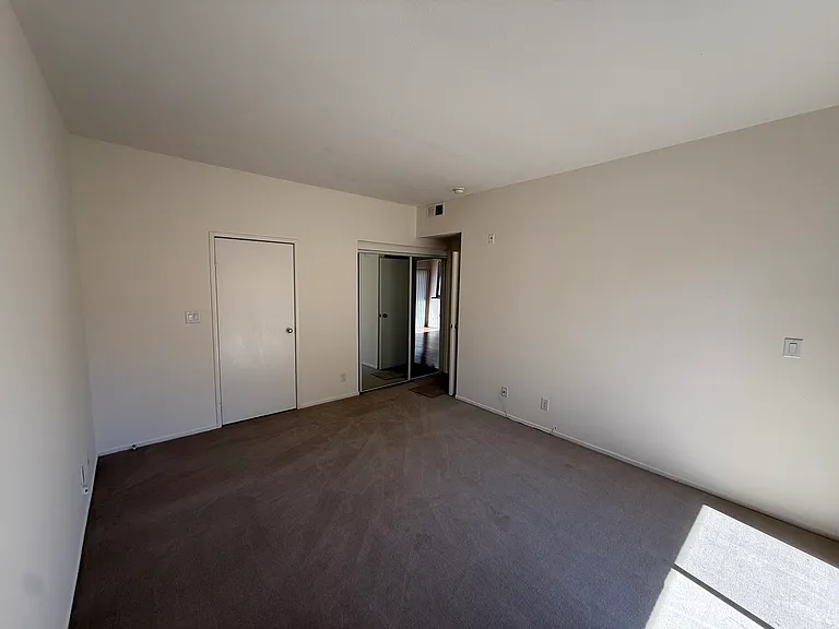 1059 S Bedford St #203 — Photo 8
