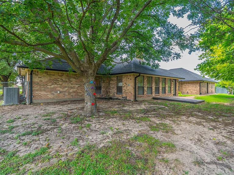 4501 Ridge North Rd — Photo 37