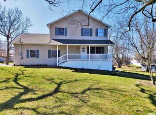 515 E Fast Ave, Mackinaw, IL