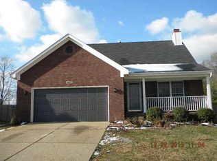 4805 Oak Pointe Dr, Louisville, KY 40245