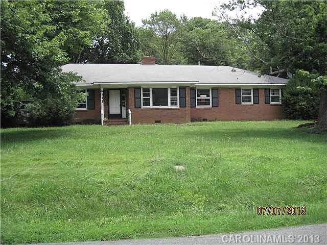 1st image of 6511 Louglen Cres