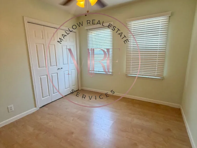 1355 Safford St — Photo 7